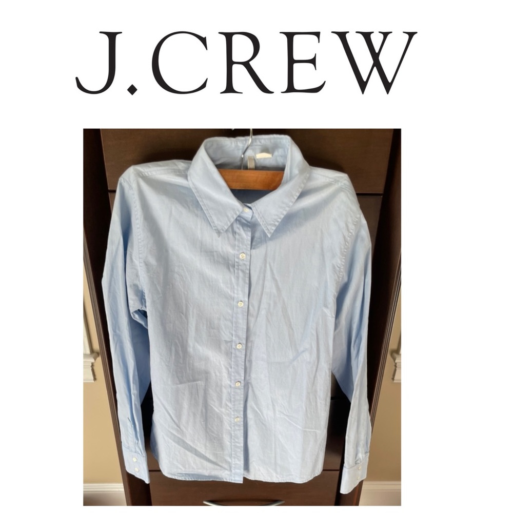 Jcrew Women’s light blue button down shirt
